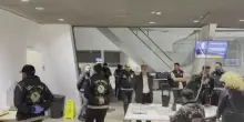 Raid della polizia turca nella sede di Halk Tv, emittente pro-opposizione