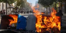 Albania, esplode la rabbia studentesca: a fuoco il ministero dell'Istruzione