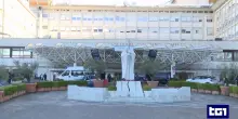 La malattia del Papa, gi&agrave; in Francia era apparso affaticato. Poi gli accertamenti e la tac toracica