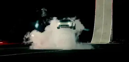 La Roadster vola (quasi) come un razzo: Tesla svela l'auto del futuro