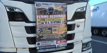 Caro carburanti, iniziato il blocco trasporti in Calabria: il presidio a Lamezia