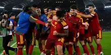 Serie A, Roma-Genoa 2-0 i giallorossi archiviano la beffa Real e rimangono a -2 dalla vetta