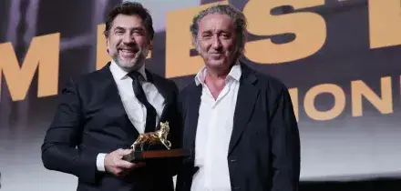 Festa del Cinema di Roma. Javier Bardem riceve il premio alla carriera da Paolo Sorrentino