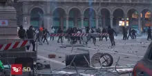 Scontri in Italia, guerriglia urbana a Milano, Bologna, Torino