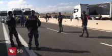 Protesta autotrasportatori: sciopero, code, scaffali a rischio e trattativa aperta