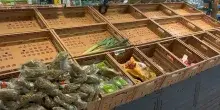Protesta autotrasportatori in Sicilia, scaffali vuoti al supermercato