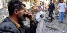 FT: Netanyahu pronto a riattaccare Iran, Trump lo ha fermato. Raid Houthi su base militare: 73 morti