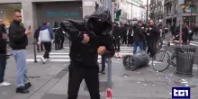 Proteste a Milano, cosa c'&egrave; dietro la guerriglia: regia occulta?
