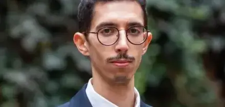 Chi &egrave; Youssef Siher, il ricercatore indagato come mente del "Movimento 17 ottobre"