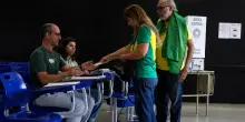 Brasile, urne aperte per la sfida del ballottaggio tra Lula e Bolsonaro. Candidati testa a testa