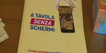 Addio smartphone a pranzo e a cena: in 15 ristoranti sardi parte la sperimentazione