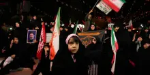 Tensioni USA-Iran, Trump: "Voglio mettere fine molto rapidamente al conflitto"