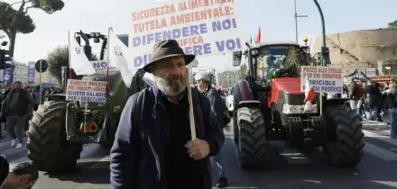 DIRETTA - Sciopero del 30 ottobre: decine di migliaia nei cortei, limitati disagi per chi viaggia