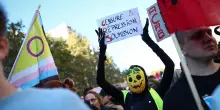 Francia, terzo atto delle proteste contro il caro-vita: blindati schierati contro i nuovi cortei