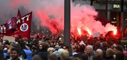 Germania: proteste della Gen Z. Scontri e idranti ad Amburgo e Colonia. Tensione a Berlino