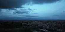 Maltempo su Roma, linea temporalesca in arrivo sulla citt&agrave;: immagini dal drone