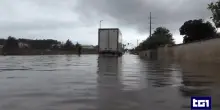 Maltempo al Centro-Sud: bombe d&rsquo;acqua, strade allagate e crolli da Anzio a Napoli