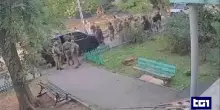 Lite da film tra 007 ucraini per le strade di Kiev