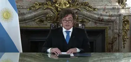 Milei rilancia la rivendicazione sulle Falkland. Londra: "Sono britanniche"