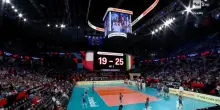 Europei di volley, Italia-Polonia: lo scambio vincente per il secondo set a 25-19. Video