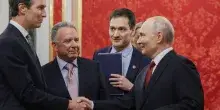 Putin incontra gli inviati Usa: "Dobbiamo affrontare una situazione difficile"