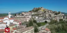 Colpita con un martello dall'ex compagno nell'Avellinese, ricoverata in prognosi riservata