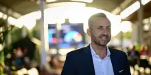 Ulrich Siegmund, sorrisi, social e linea dura: chi &egrave; il nuovo volto dell&rsquo;AfD
