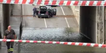 Una donna di 83 anni annega in un sottopasso allagato: l'auto era bloccata
