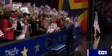 Trump in affanno sfodera la mossa da "5mila dollari", "per ogni americano che voter&agrave; repubblicano"
