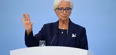 BCE alza i tassi al 2,50%: inflazione al 3,3%, ma il nodo &egrave; l&rsquo;incognita energia