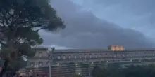 Volley, nuvole su Piazza del Plebiscito: si gioca fino a quando possibile