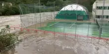 Il campo sportivo sommerso dall'acqua: maltempo in Liguria, esonda il Lavagna