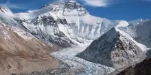 Ghiacciai e caldo, l'Himalaya si scioglie troppo velocemente: economia indiana a rischio