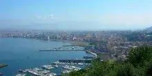 Castellammare di Stabia, sequestrata e violentata per ore ragazza conosciuta sui social