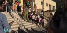 Pozzuoli, la scuola riparte dopo il terremoto: tra doppi turni e plessi inagibili