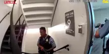 "Sono stato colpito": dalla bodycam di un agente le immagini della sparatoria a Minneapolis