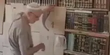 Siria, abbatte il muro che aveva costruito 15 anni fa: riemerge la biblioteca nascosta