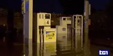 Nubifragio nel Catanese, strade trasformate in fiumi. Allerta gialla in Sardegna e Calabria