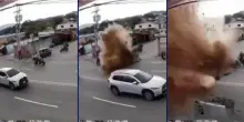 Esplode a Las Vegas de T&aacute;riba il tubo dell'acquedotto: geyser sulla via principale, il video