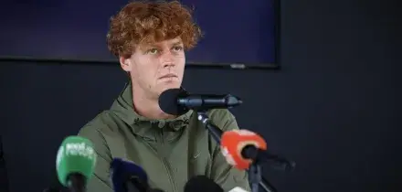 Jannik Sinner all&rsquo;Onu: &ldquo;In prima linea per aiutare i bambini che non possono andare a scuola&rdquo;