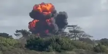 Un jet della Royal Air Force si schianta in Galles, i piloti si salvano con il paracadute
