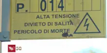Ragazzino folgorato da traliccio dell'alta tensione nella campagna di Lodi, faceva parkour