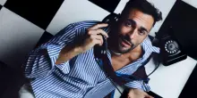 Mengoni lascia gli stadi e cerca l&rsquo;intimit&agrave;: nasce il suo salotto musicale