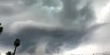 Maltempo, grandine e tromba d'aria in Toscana. Danni a Viareggio
