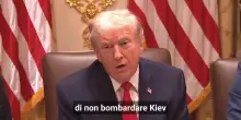 Trump: "Cos&igrave; ho chiesto a Putin di non bombardare l'Ucraina per una settimana. Fa troppo freddo"