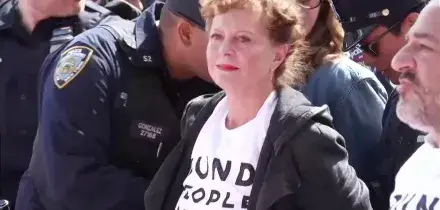 Benjamin Netanyahu all'Assemblea Onu, proteste pro-Pal: l'arresto di Susan Sarandon