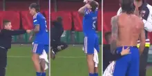 Calafiori regala la maglia azzurra al piccolo tifoso: la gioia &egrave; incontenibile