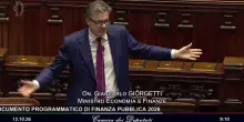"Grazie ai colleghi presenti". L'ironia di Giorgetti per i 12 deputati in Aula