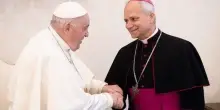 Papa Leone, la decisione clamorosa: tradisce Francesco, “questione di soldi”
