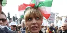 Alessandra Mussolini lascia Forza Italia: il cambiamento di rotta